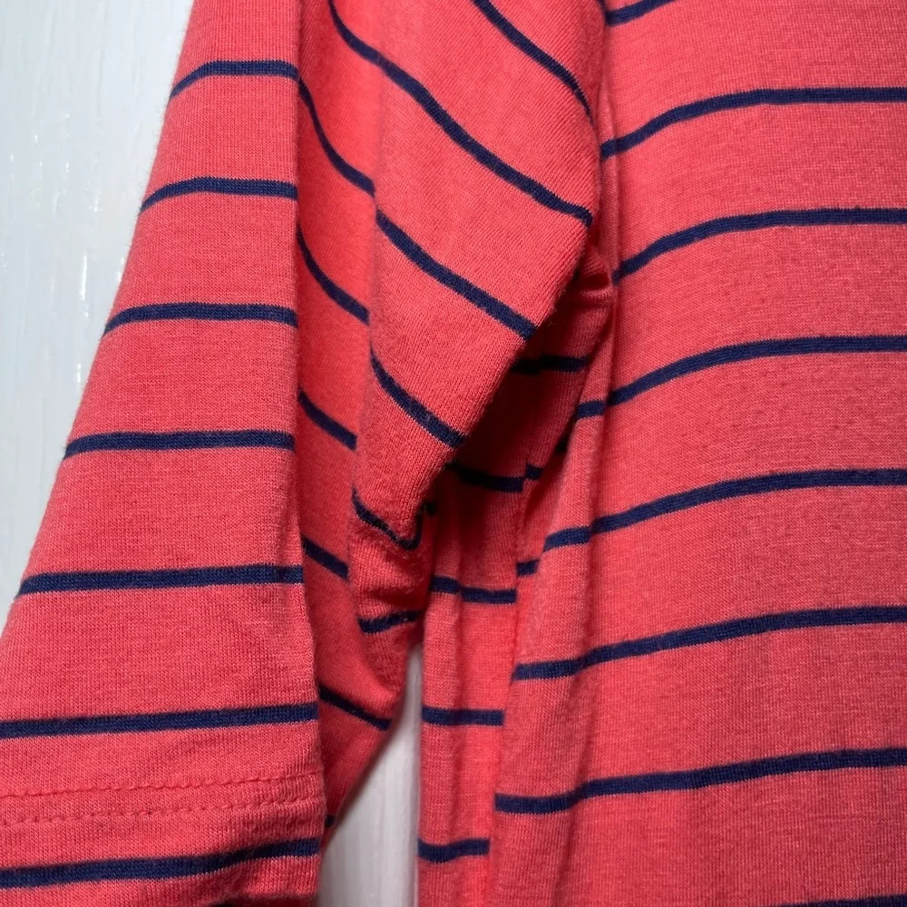 Green Envelope Boutique Women’s Striped Coral Top - Picture 5 of 6